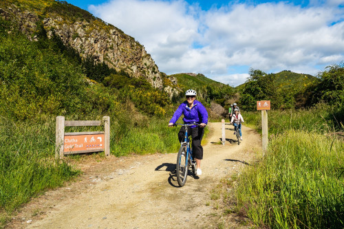 women biking on the Clutha Gold Cycling and Walking Trail